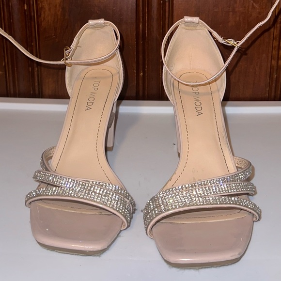 Heels - Picture 2 of 4